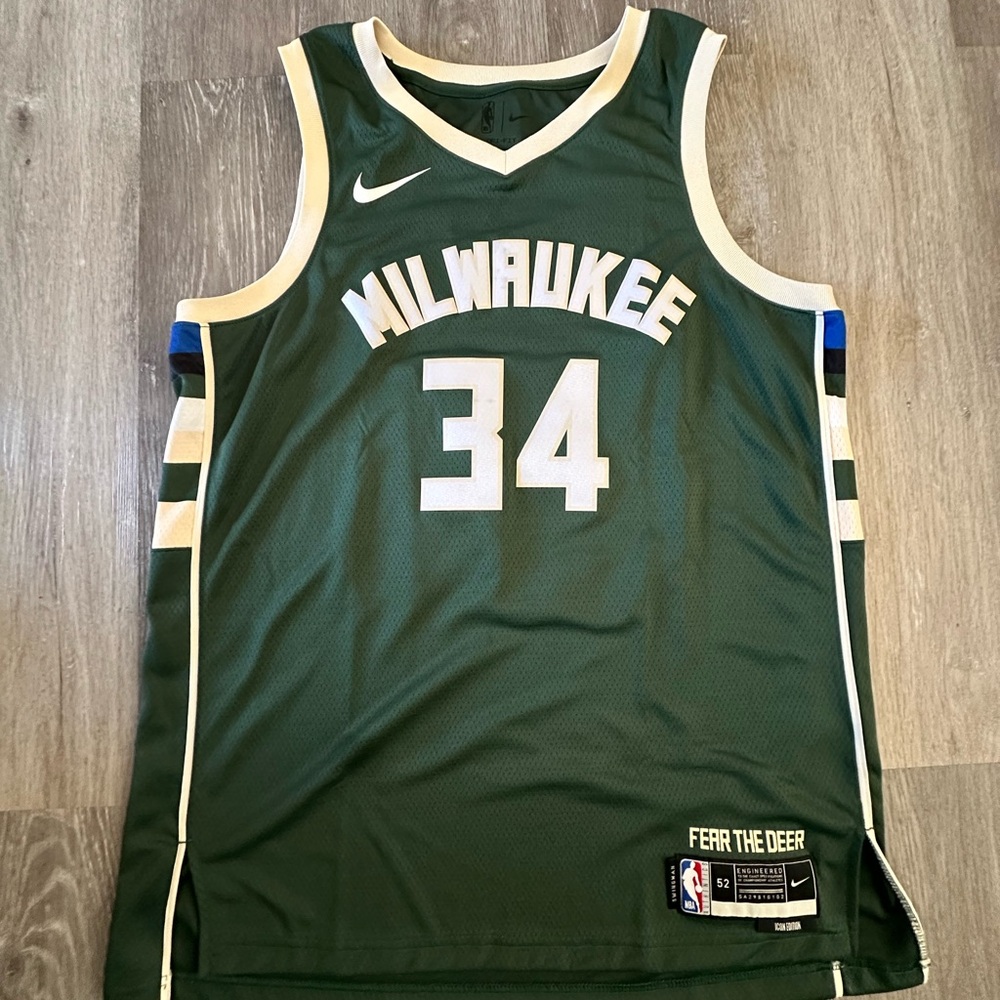 Nike Milwaukee Bucks Giannis Antetokounmpo Basketball Jersey